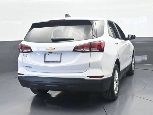 Used 2024 Chevrolet Equinox LS w/ Driver Confidence II Package FWD image 5