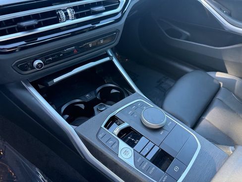 Used 2024 BMW 330i Sedan RWD image 19