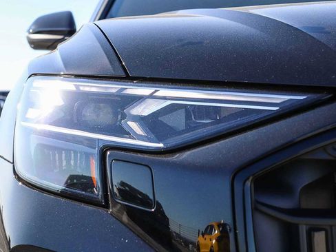 New 2026 Audi Q8 Prestige image 9