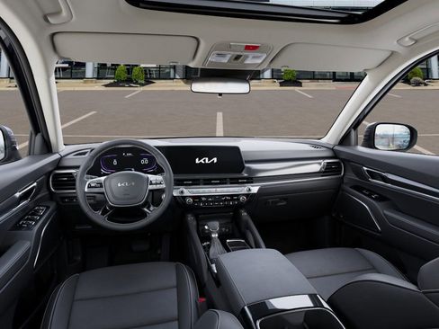 Used 2025 Kia Telluride S image 15