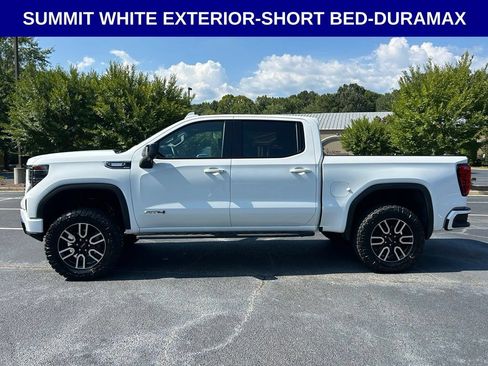 Used 2025 GMC Sierra 1500 AT4 w/ AT4 Premium Package AWD/4WD image 12