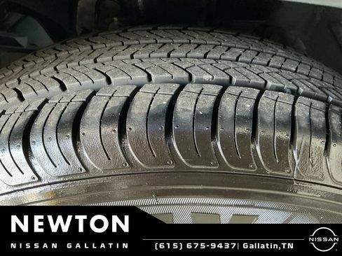 Used 2016 Nissan Rogue S w/ Appearance Package FWD image 38