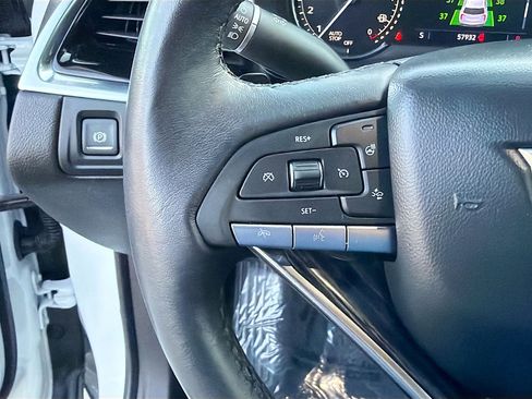 Used 2021 Cadillac XT6 Premium Luxury image 38