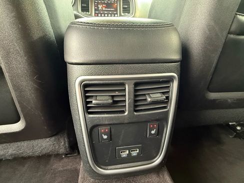 Used 2017 Dodge Charger SXT w/ AWD Plus Group image 26