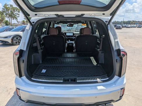 Certified 2024 Kia Telluride SX FWD image 12
