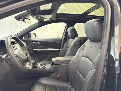 Certified 2023 Cadillac XT4 Sport AWD/4WD image 11