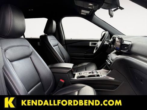 Used 2020 Ford Explorer XLT w/ Equipment Group 202A image 15
