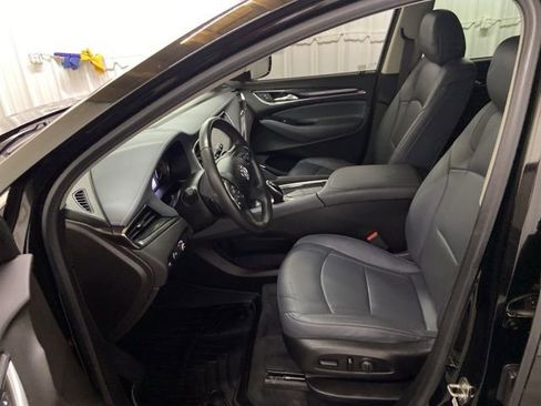 Used 2021 Buick Enclave Essence w/ Sport Touring Edition image 32