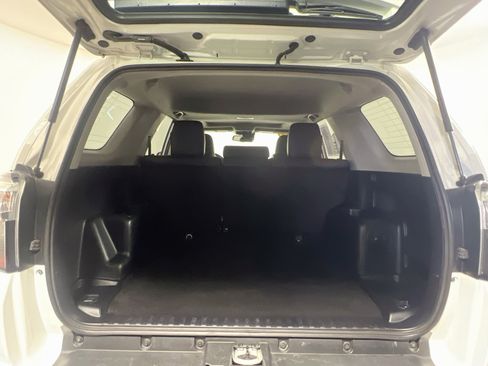 Used 2022 Toyota 4Runner TRD Off-Road Premium w/ Moonroof Package AWD/4WD image 33