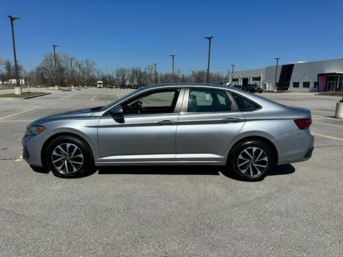 Used 2024 Volkswagen Jetta S image 2