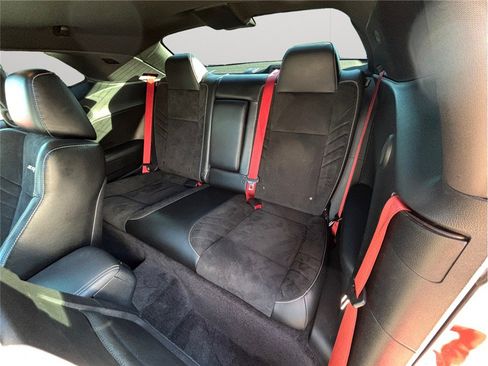 Used 2016 Dodge Challenger SRT Hellcat image 38