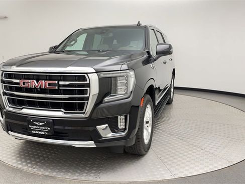 Used 2021 GMC Yukon SLT w/ SLT Premium Package image 7