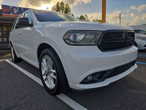 Used 2019 Dodge Durango SXT image 3