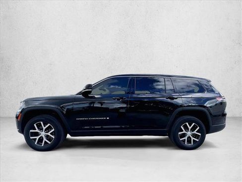 Used 2023 Jeep Grand Cherokee L Limited image 6