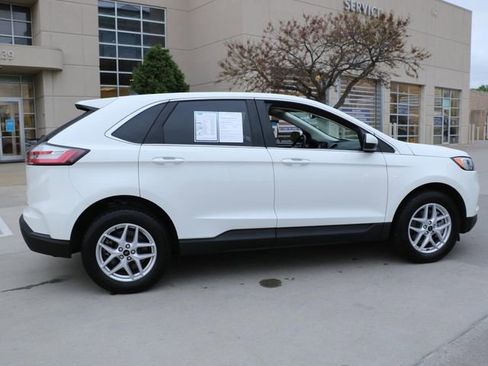 Used 2024 Ford Edge SEL w/ Convenience Package AWD/4WD image 6