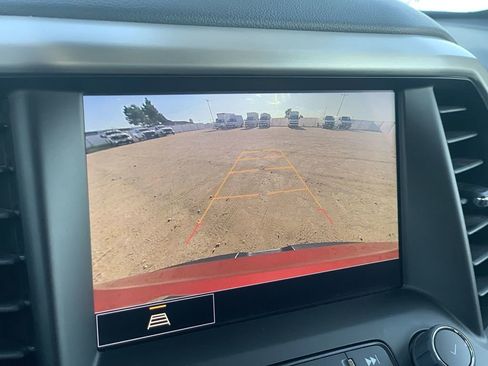Used 2023 GMC Acadia SLT AWD/4WD image 12