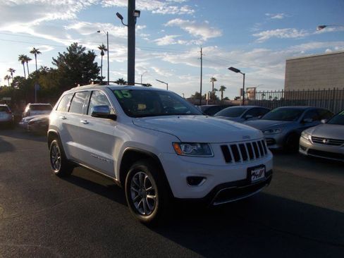 Used 2015 Jeep Grand Cherokee Limited w/ Trailer Tow Group IV image 2