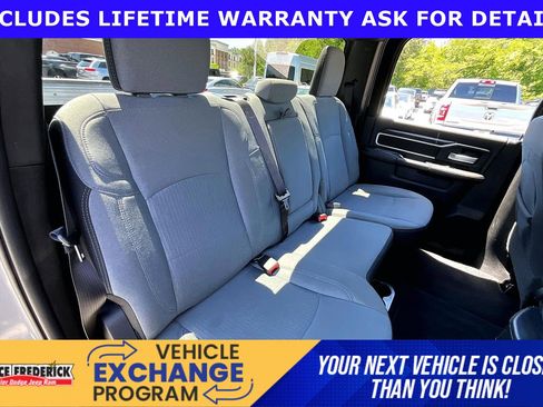 Used 2024 RAM 2500 Big Horn AWD/4WD image 22
