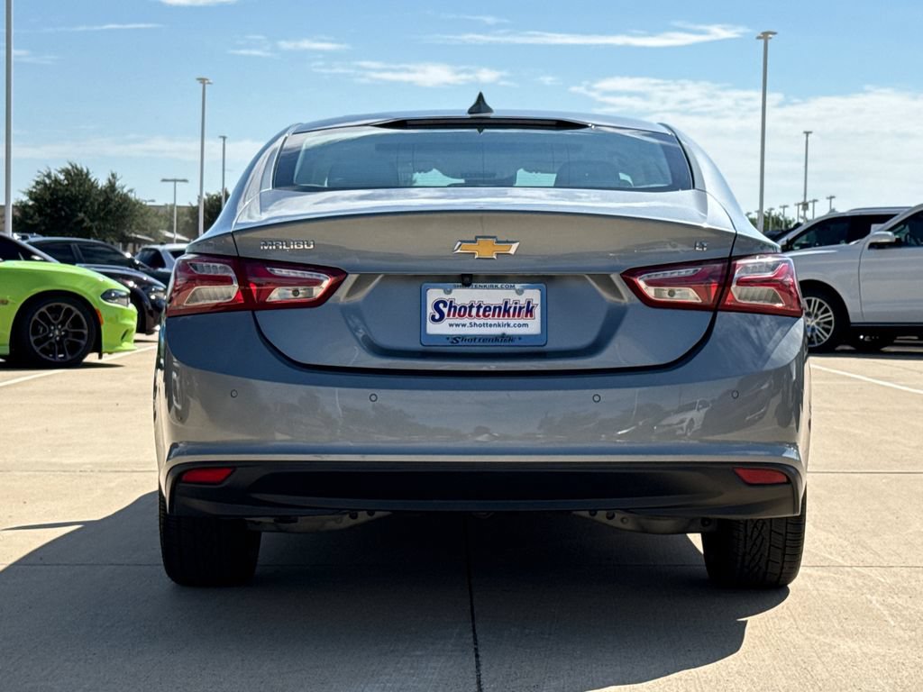 Used 2024 Chevrolet Malibu LT FWD image 7