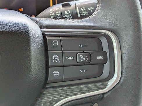 Used 2022 Jeep Wagoneer Series III w/ Premium Group I AWD/4WD image 19