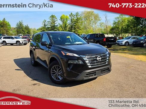 Used 2024 Nissan Rogue S AWD/4WD image 1