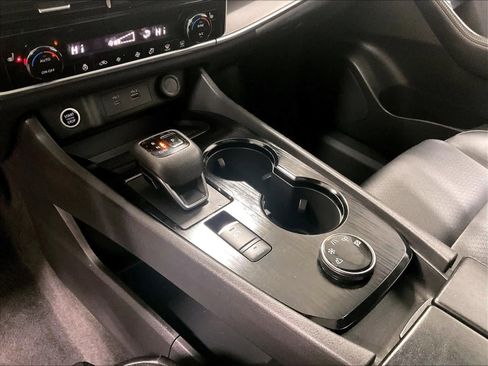 Certified 2023 Nissan Rogue SV w/ SV Premium Package image 21