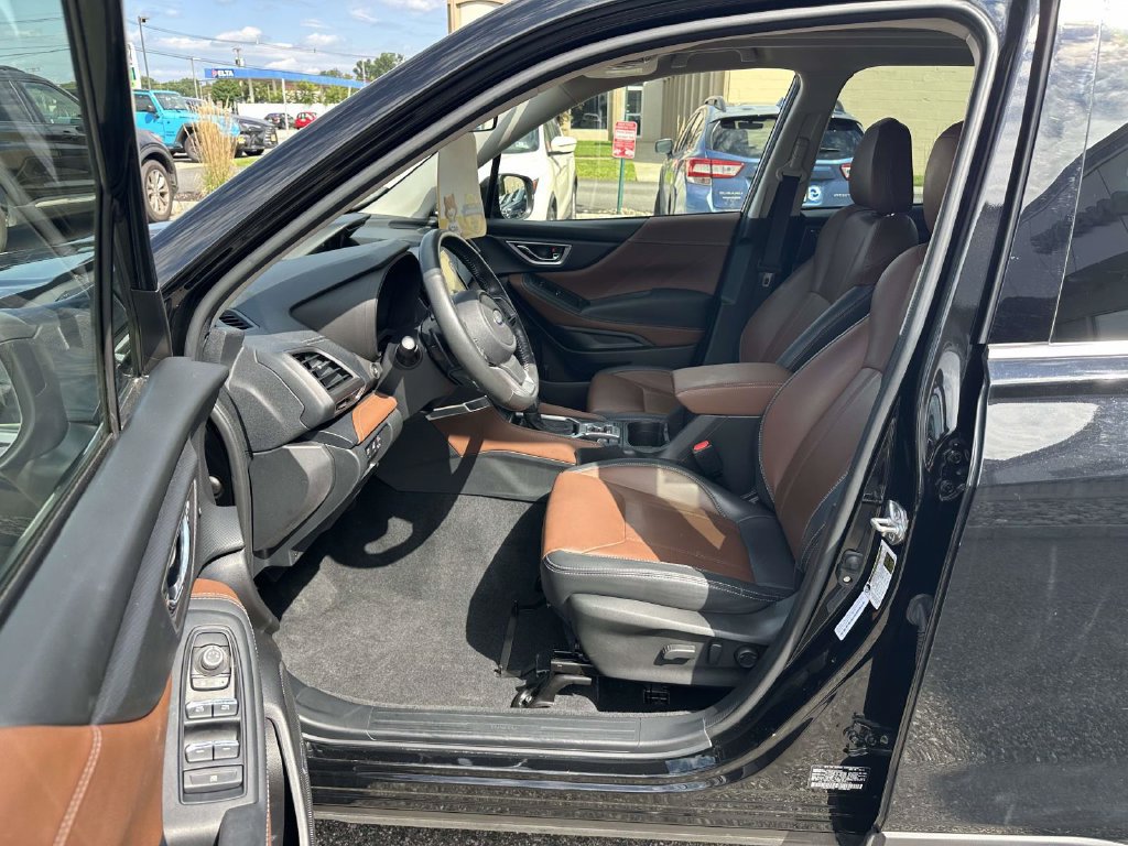 Certified 2023 Subaru Forester Touring AWD/4WD image 15