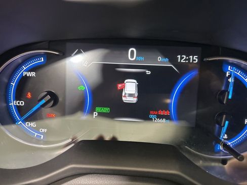 Used 2025 Toyota RAV4 LE image 26