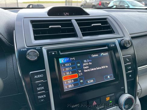 Used 2012 Toyota Camry LE image 22