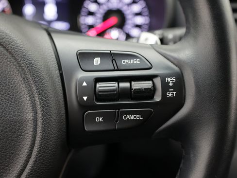 Used 2017 Kia Sorento EX FWD image 26