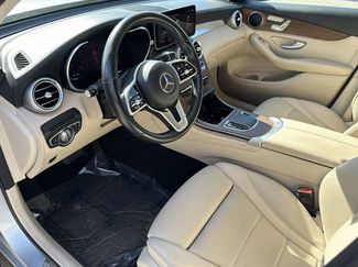 Used 2022 Mercedes-Benz GLC 300 4MATIC w/ Premium Package Lite video 2