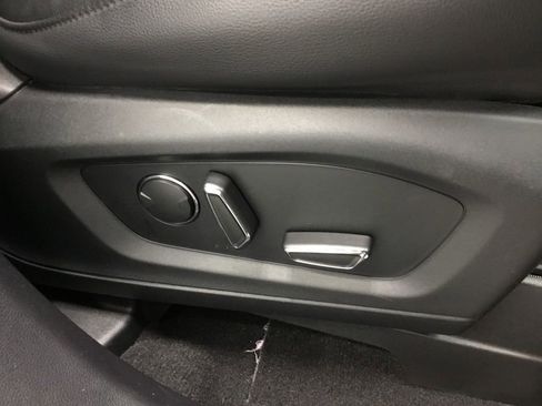 Used 2020 Ford Explorer Limited w/ Class III Trailer Tow Package image 28