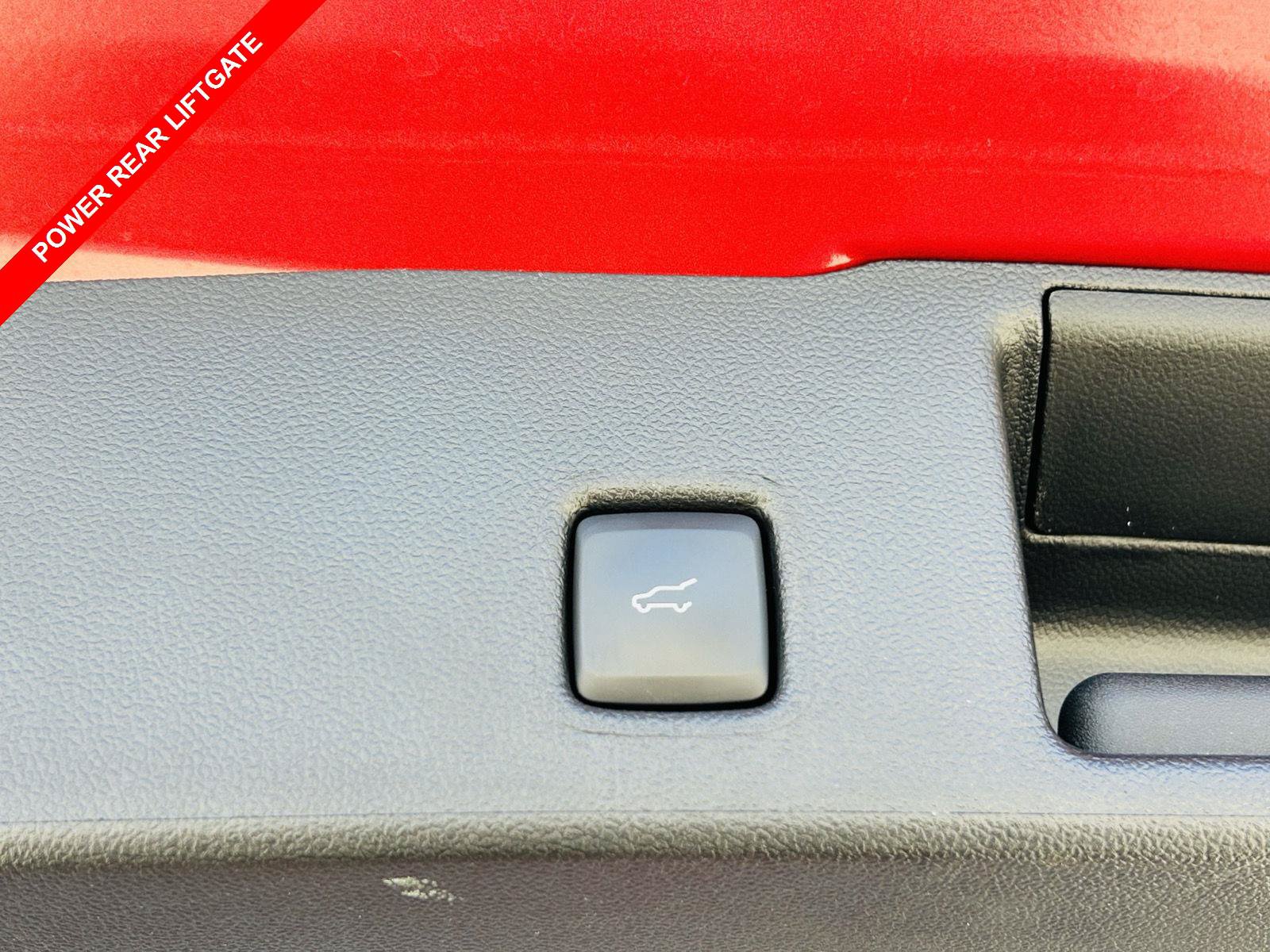 Used 2023 Ford Escape ST-Line w/ Equipment Group 301A FWD image 9