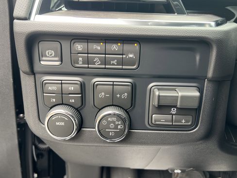 New 2026 Chevrolet Tahoe Premier w/ Sun And Tow Package image 18