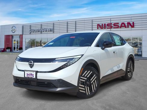 New 2026 Nissan Leaf SV+ w/ Floor Mat Package (SV+) FWD image 1
