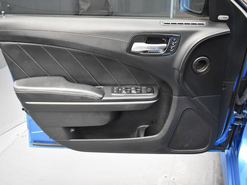 Used 2019 Dodge Charger Scat Pack w/ Dynamics Package image 10