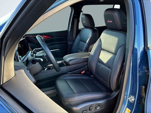 Used 2024 Chevrolet Traverse Z71 w/ Enhanced Driving Package image 26