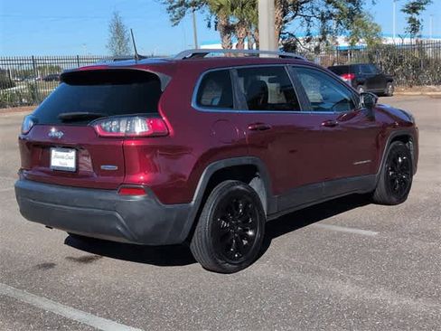 Used 2019 Jeep Cherokee Latitude Plus image 8