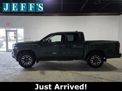 Used 2024 Nissan Frontier SL w/ Technology Package image 7