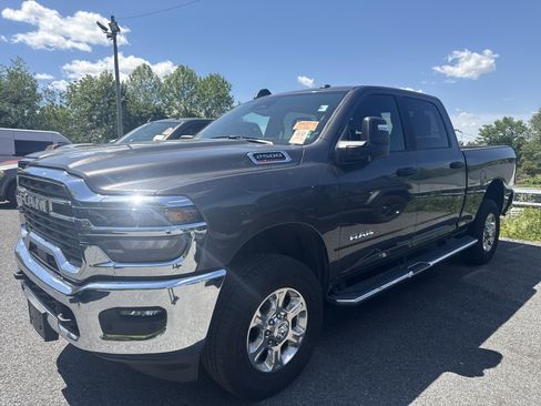 Used 2026 RAM 2500 Big Horn AWD/4WD image 1