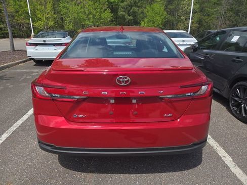Used 2025 Toyota Camry LE w/ Convenience Package image 4