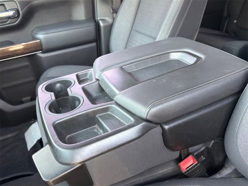 Used 2020 GMC Sierra 1500 Elevation w/ Elevation Value Package image 21