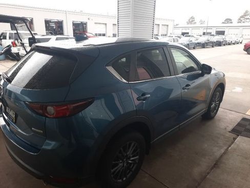 Used 2021 MAZDA CX-5 Touring image 2