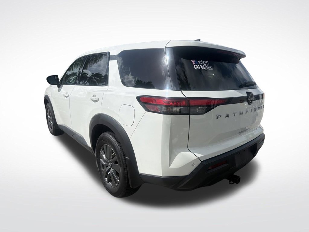 Certified 2024 Nissan Pathfinder S FWD image 4