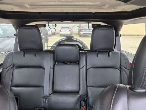 Used 2021 Jeep Wrangler Unlimited Rubicon AWD/4WD image 9