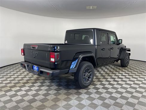 New 2025 Jeep Gladiator Sport image 6