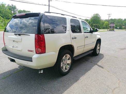 Used 2009 GMC Yukon SLT AWD/4WD image 6
