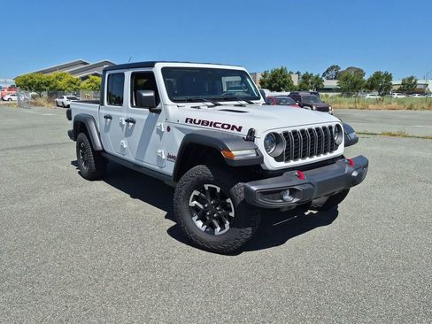 New 2026 Jeep Gladiator Rubicon w/ Steel Power Dome Hood Package AWD/4WD image 1