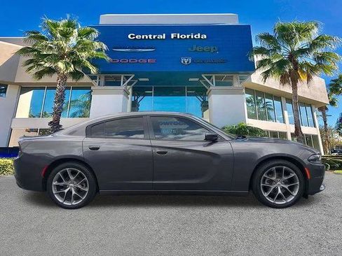 Certified 2022 Dodge Charger SXT w/ Plus Group RWD image 4