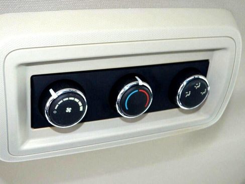 Used 2014 Dodge Journey American Value Package w/ Flexible Seating Group image 32